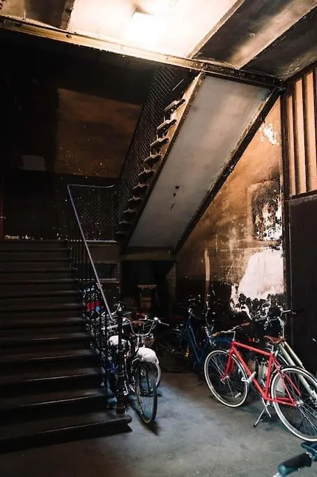 Sublime Loft Avec Verrieres Sur Le Canal St Martin Apartment Paris