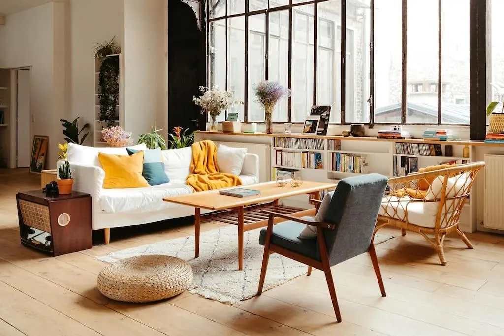 Sublime Loft Avec Verrieres Sur Le Canal St Martin Apartment