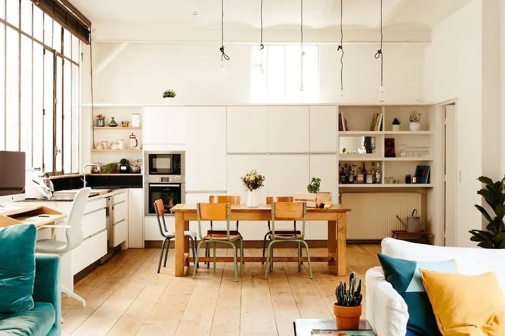 Apartment Sublime Loft Avec Verrieres Sur Le Canal St Martin Paris